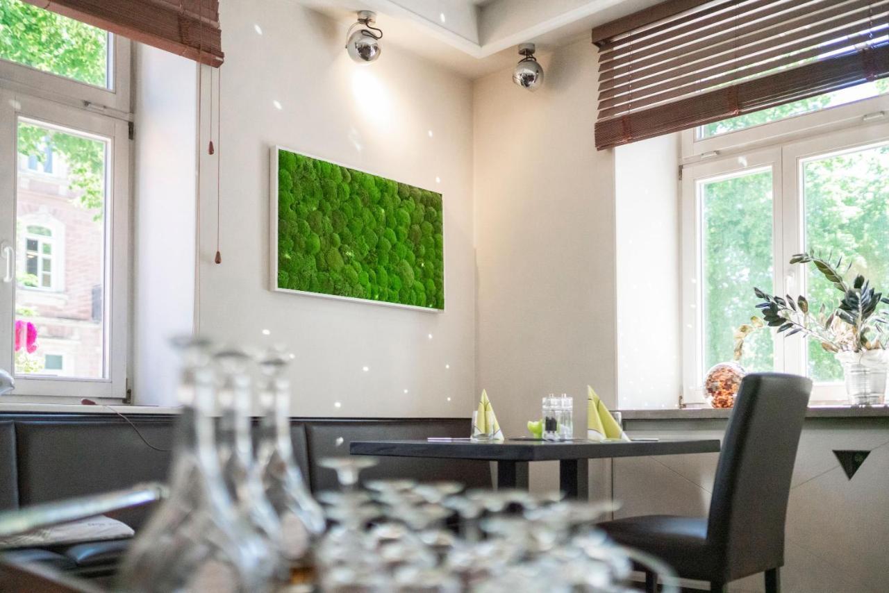 Hotel Restaurant Roemer Merzig Exteriör bild