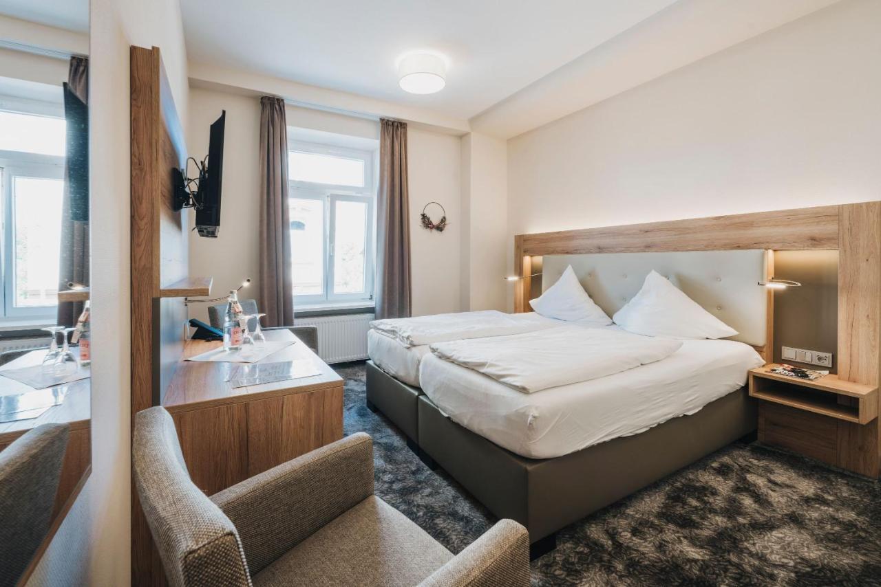 Hotel Restaurant Roemer Merzig Exteriör bild